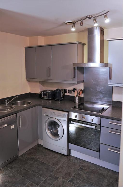 Apartment Broad Gauge *